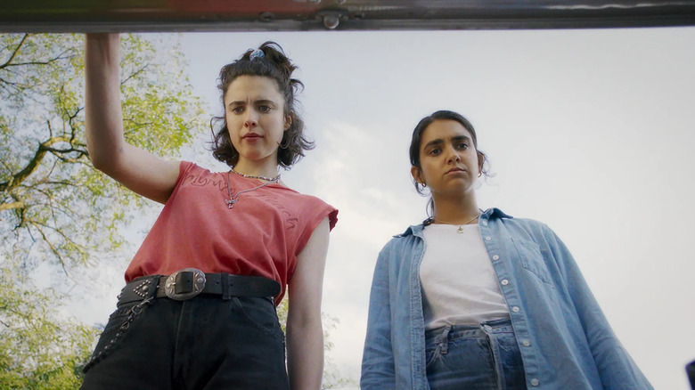 Margaret Qualley, Geraldine Viswanathan, Drive-Away Dolls