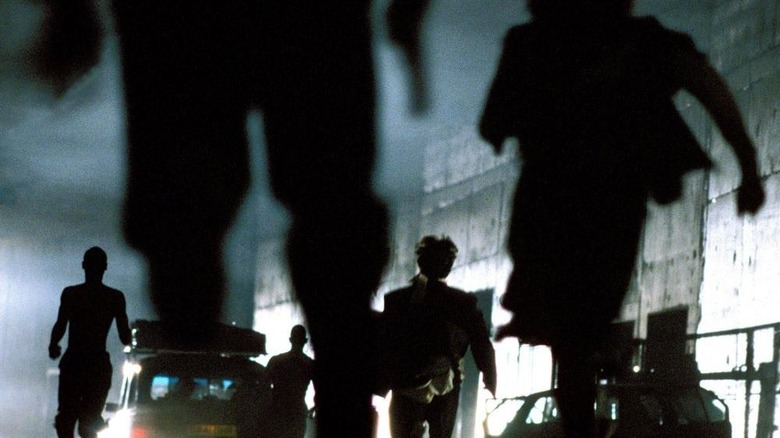 Zombies running through the tunnel in 28 Days Later