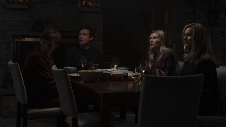 Sofia Hublitz, Jason Bateman, Laura Linney and Skylar Gaertner 