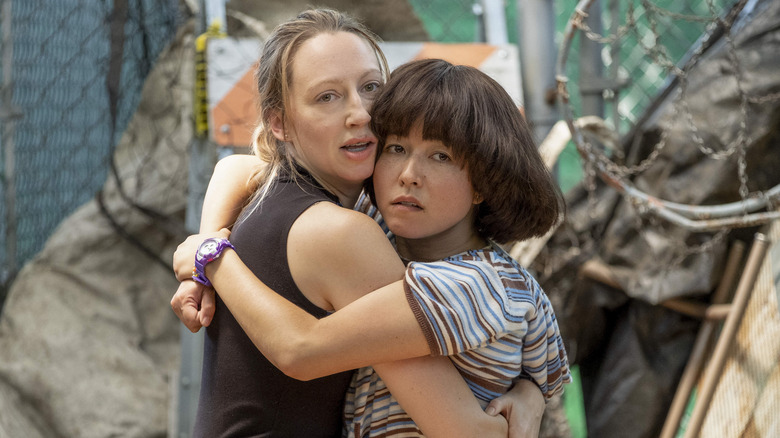 Anna Konkle and Maya Erskine in Pen15