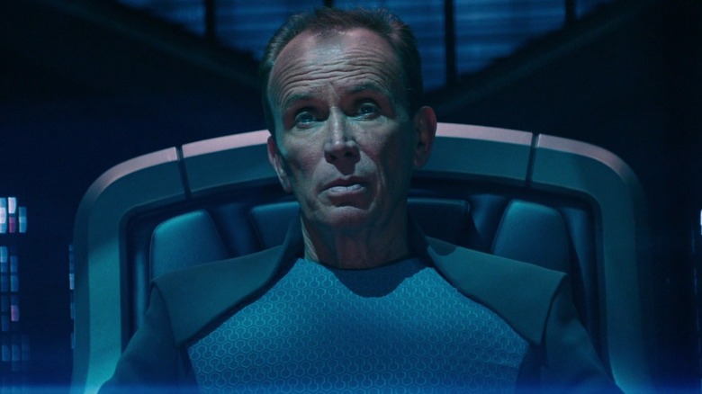 Peter Weller as Admiral Marcus on the bridge of the USS Vengeance in Star Trek Into Darkness