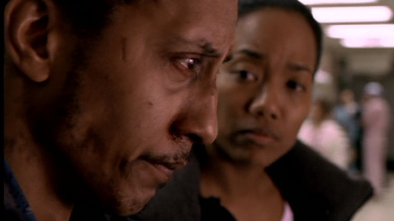 Bubbles (Andre Royo) and Kima (Sonja John) on HBO series "The Wire"