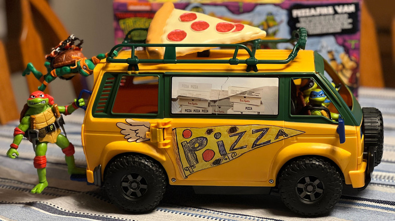 TMNT: Mutant Mayhem Toys Pizza Van