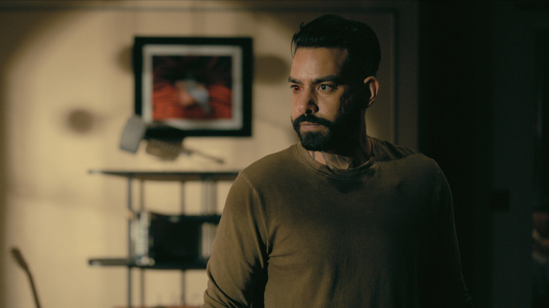 Rahul Kohli Queda da Casa de Usher