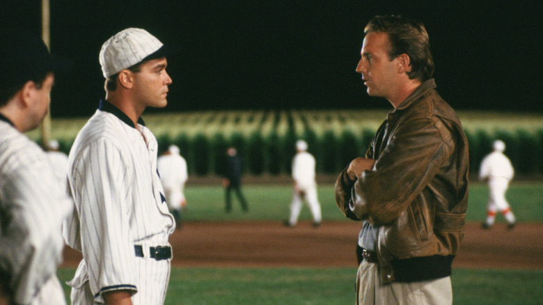 Ray Liotta and Kevin Costner in Field of Dreams