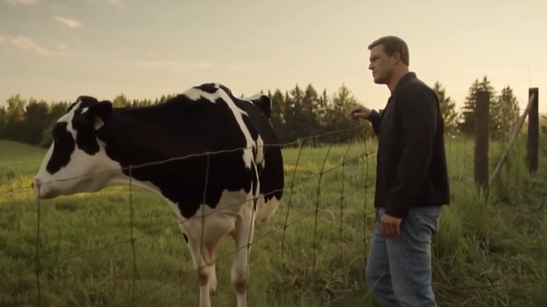 Alan Ritchson and cow Reacher 
