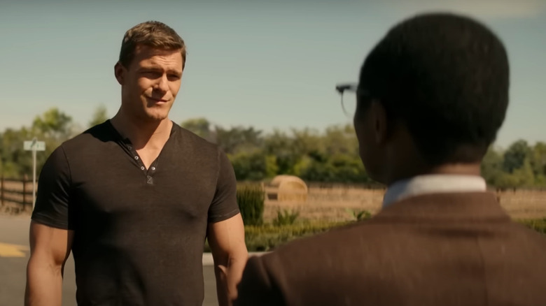 Alan Ritchson in Reacher