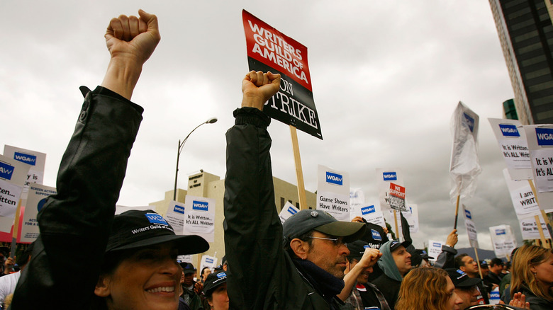 2007 Writers Guild of America strike picket line