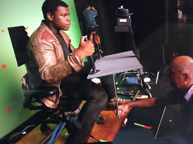 star wars: the force awakens reshoots