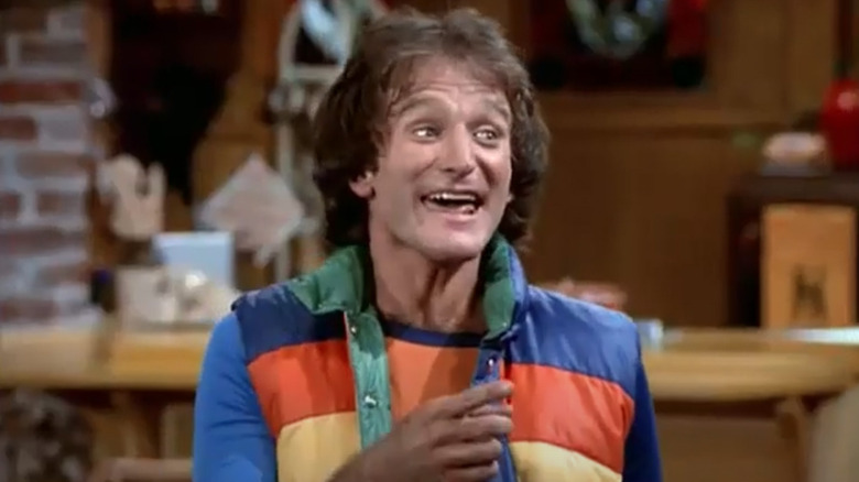 mork and mindy robin williams pointing 