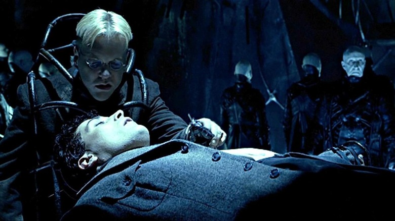 Kiefer Sutherland in Dark City