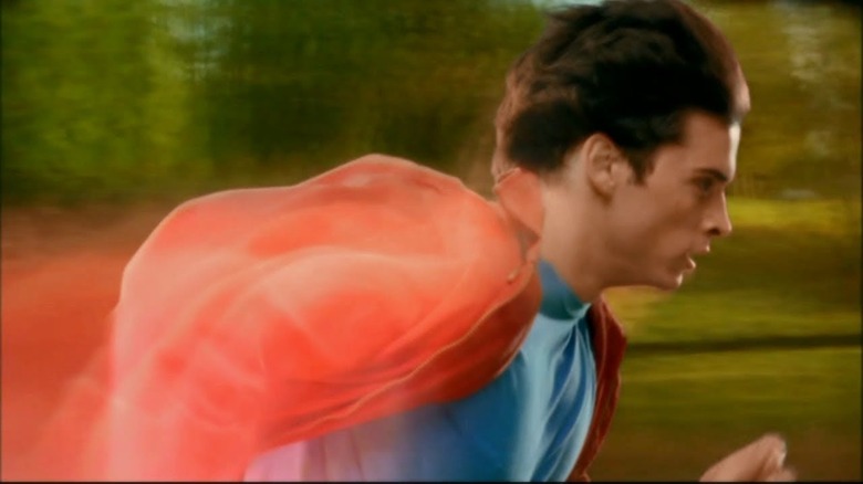 Clark Kent super speeding in Smallville