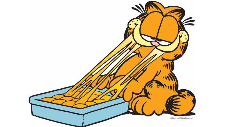 Garfield eats lasagna