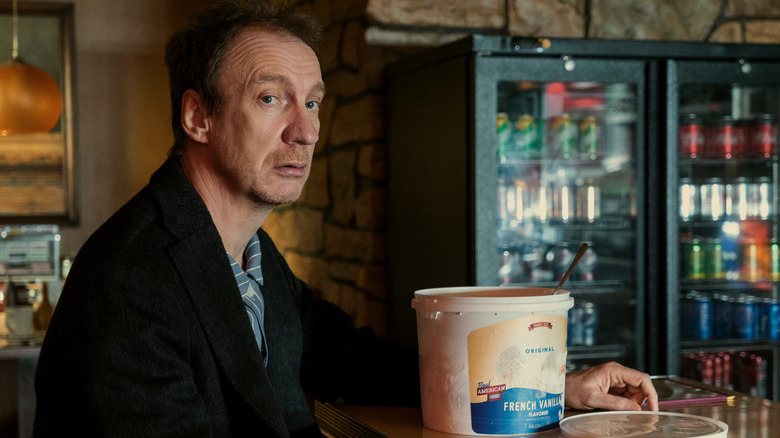 David Thewlis bucket