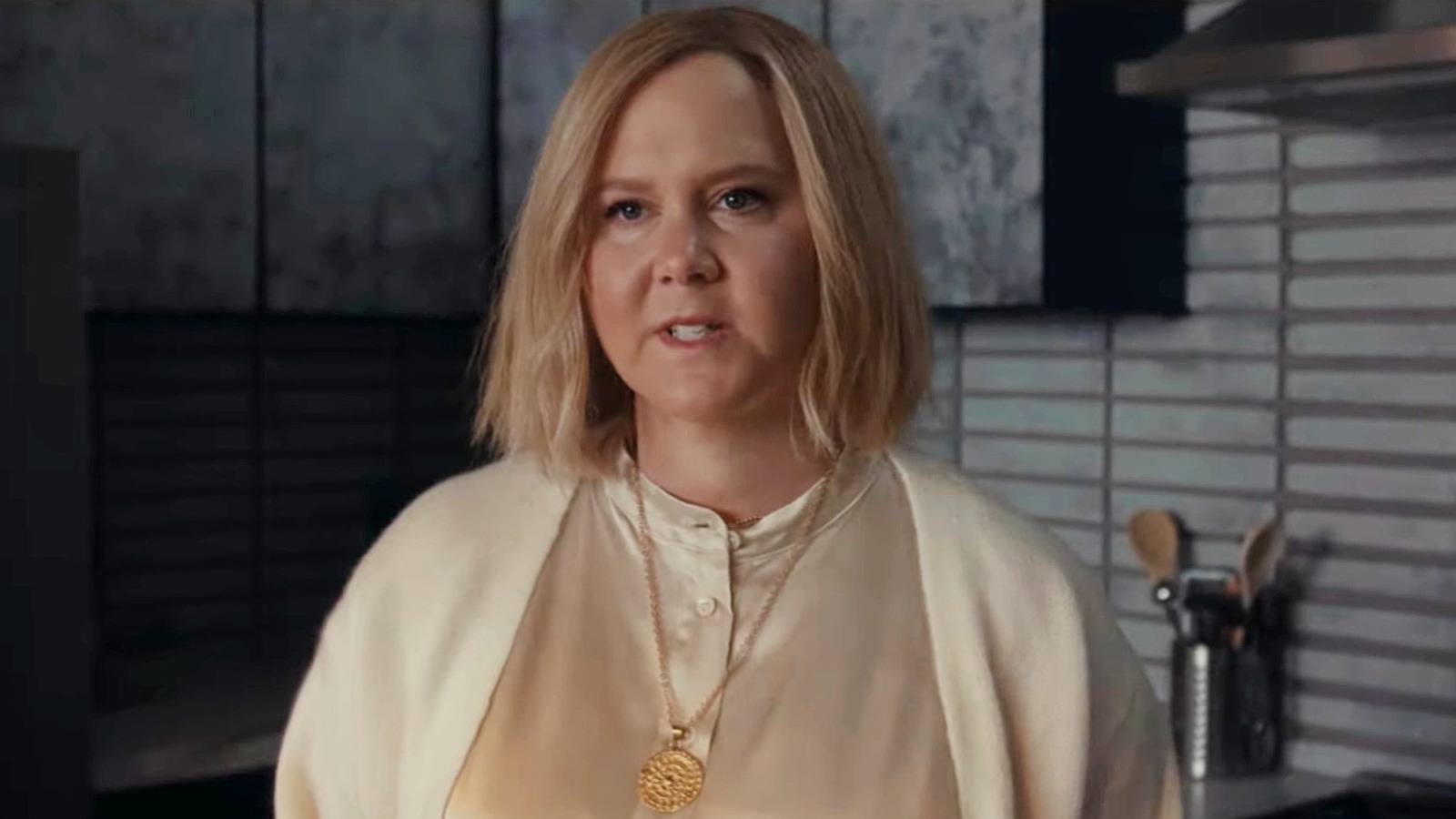 Saturday Night Live exposes Amy Schumer's weird time habits in Watcher parody