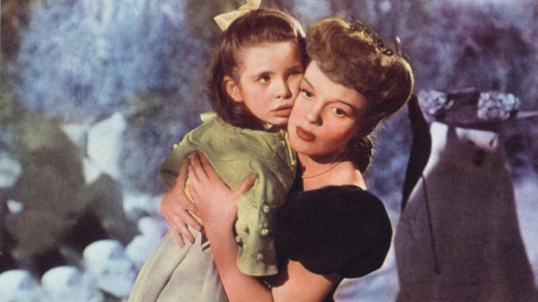 Margaret O'Brien and Judy Garland in Meet Me in St. Louis