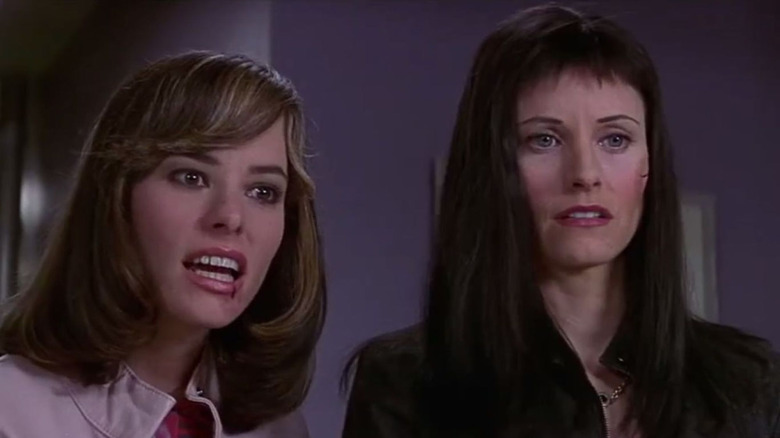 Courteney Cox and Parker Posey in Scream 3