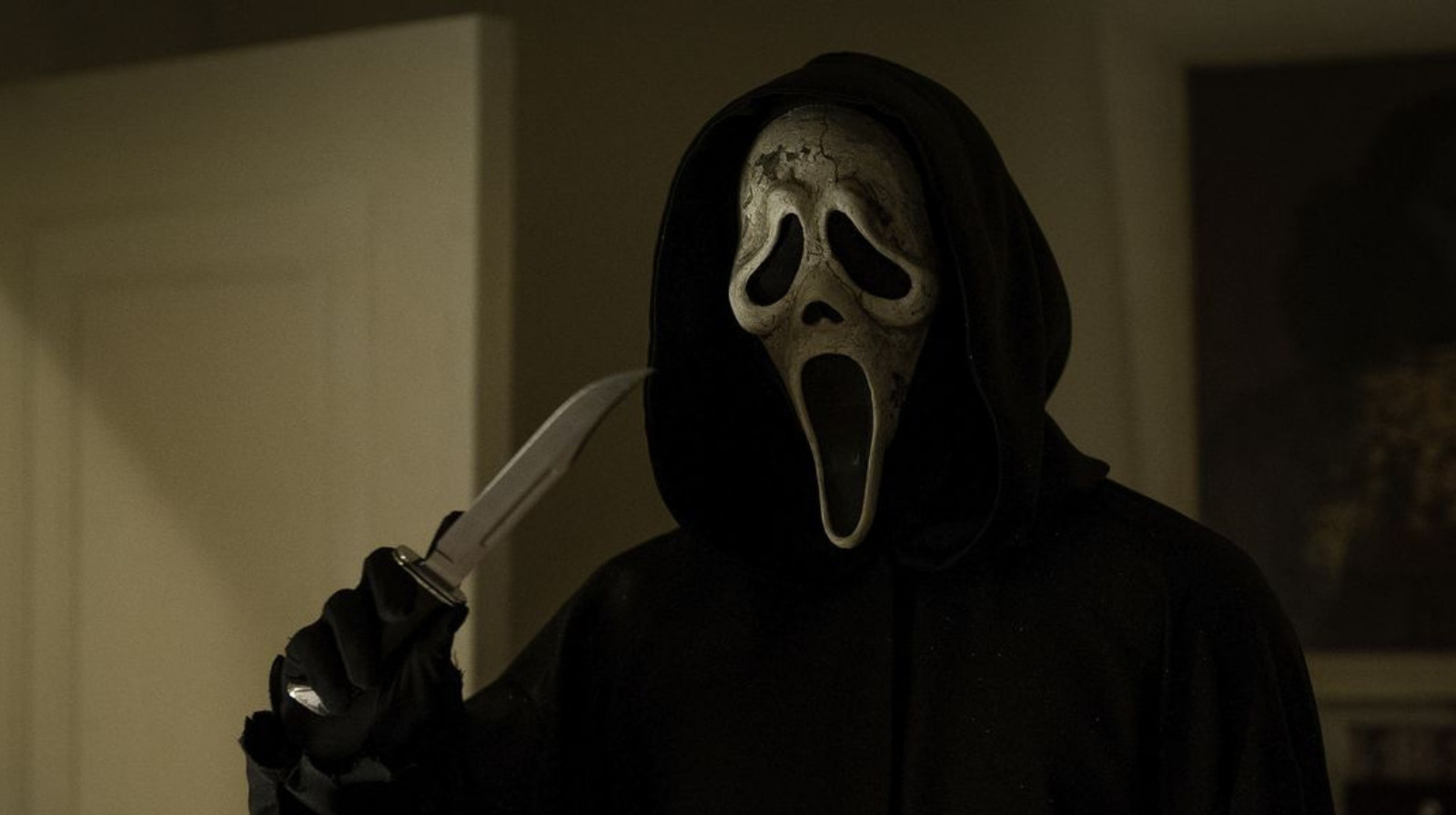 See Ghostface Creeping People Out For Scream VI's Viral Marketing Campaign