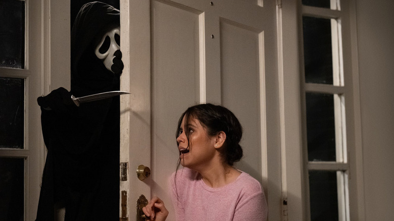 Jenna Ortega and Ghostface in Scream