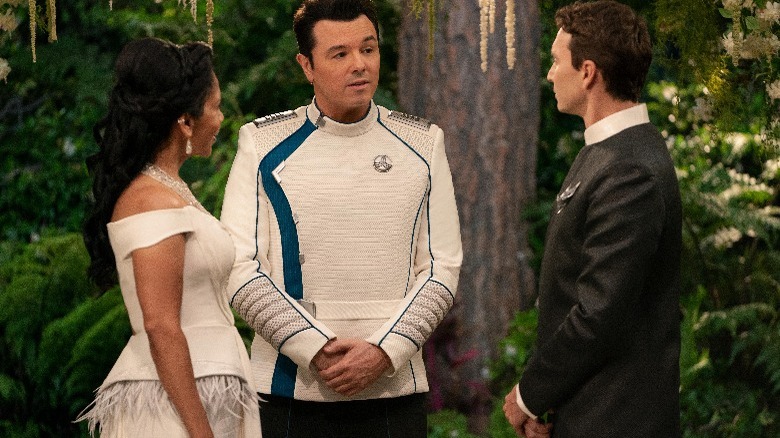 Ed Mercer, Claire, and Isaac in The Orville