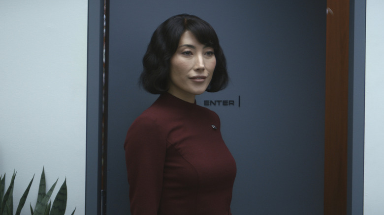 Dichen Lachman's Gemma as her Ms. Casey innie on Severance