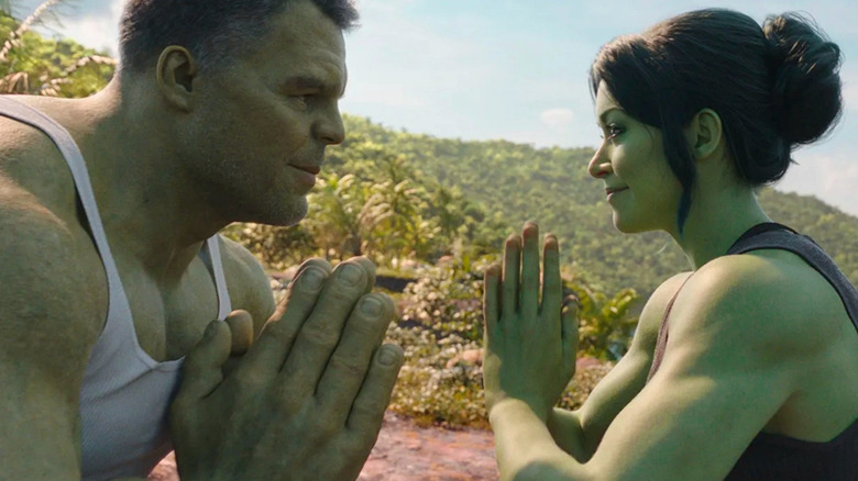 Mark Ruffalo and Tatiana Maslany in She-Hulk: Attorney at Law