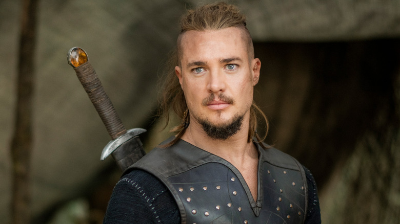 alexander dreymon in the last kingdom 