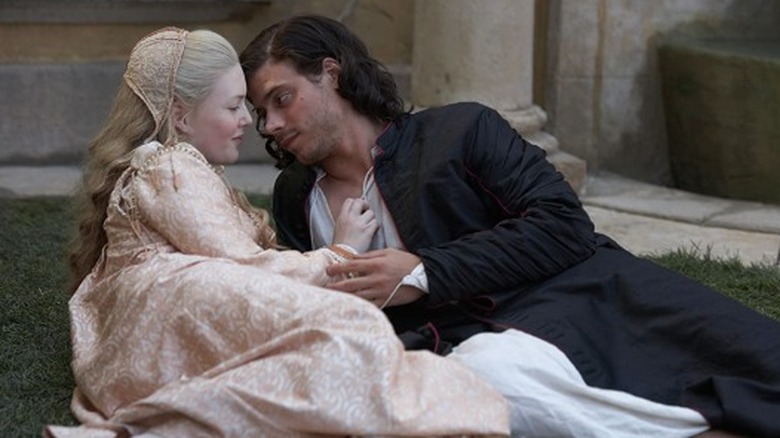 Holliday Grainger grass cuddling François Arnaud