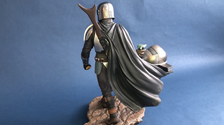 The Mandalorian And Grogu Premium Format Statue