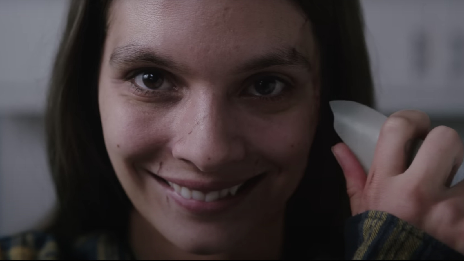 smile-trailer-paramount-s-upcoming-horror-flick-gives-new-meaning-to-if-looks-could-kill