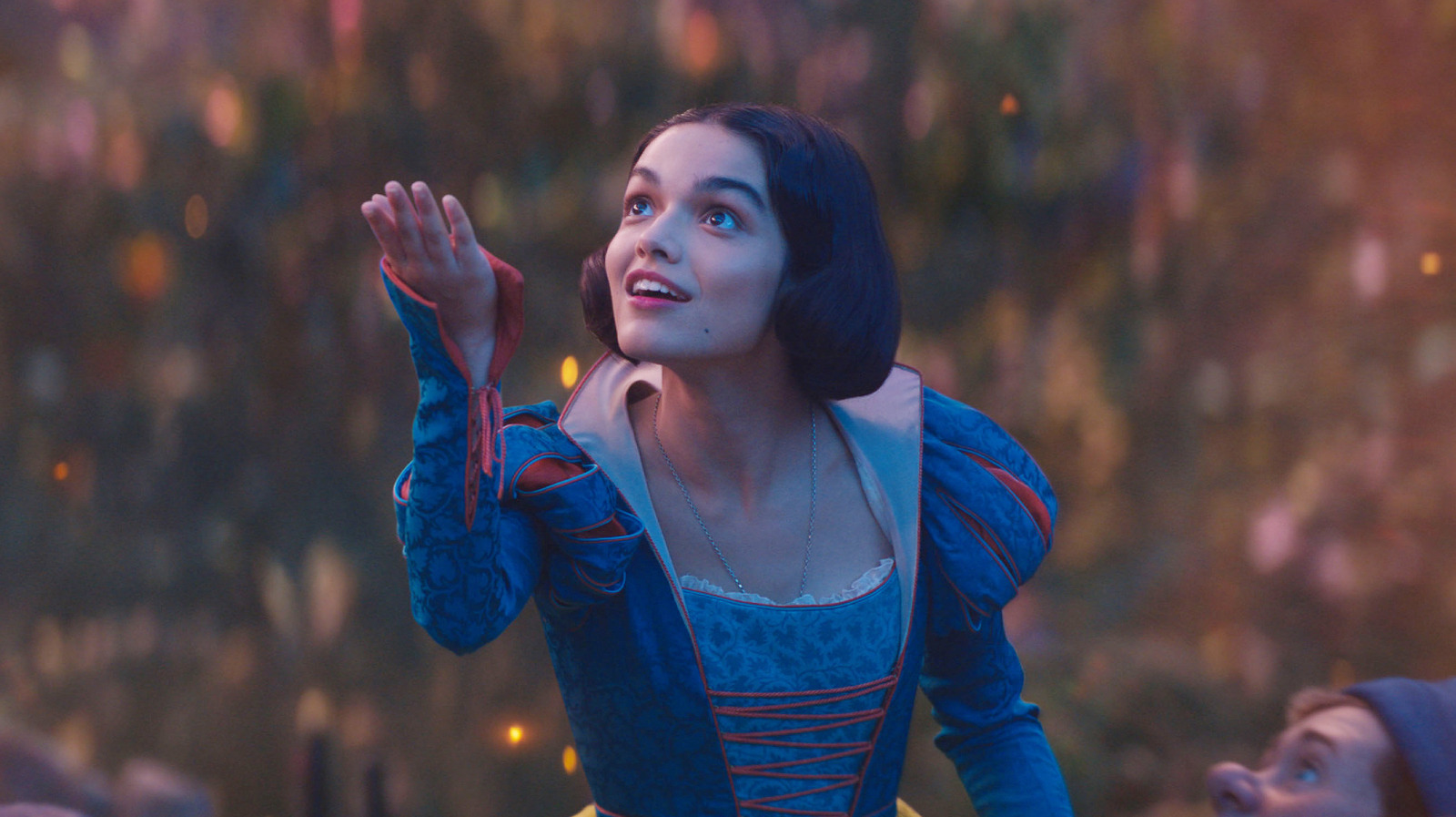 Snow White: The 5 Biggest Changes In Disney's Live-Action Remake