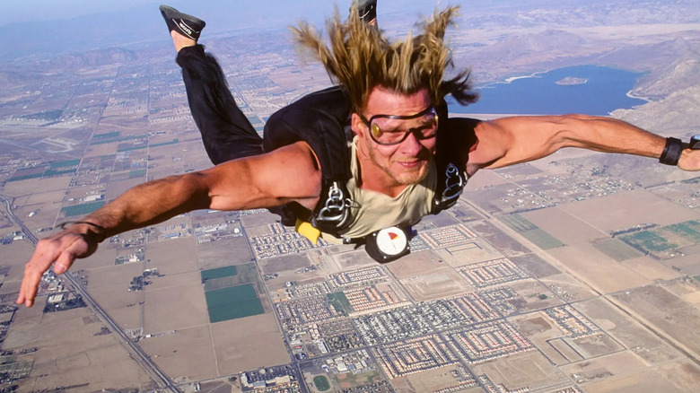 Real-life skydiving aficionado Patrick Swayze during the filming of "Point Break" 