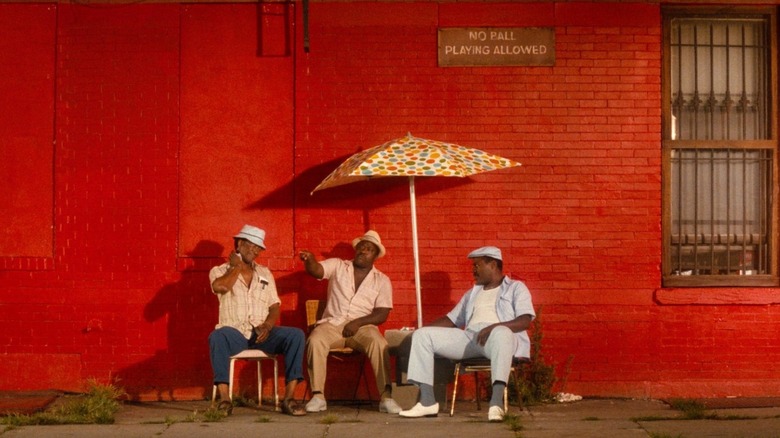 Robin Harris, Paul Benjamin, and Frankie Faison in Do the Right Thing