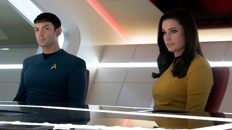 Ethan Peck, Rebecca Romijn, Star Trek: Estranhos Mundos Novos