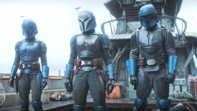 Three Mandalorians on ship