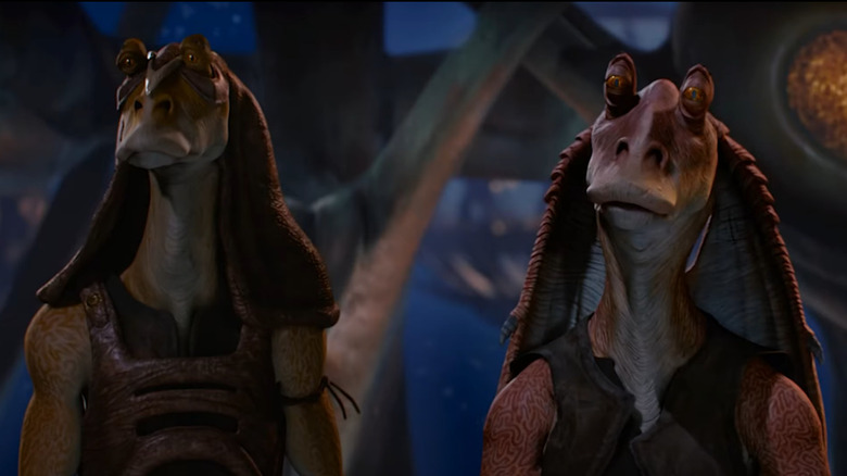 Jar Jar Binks standing next to a Gungan