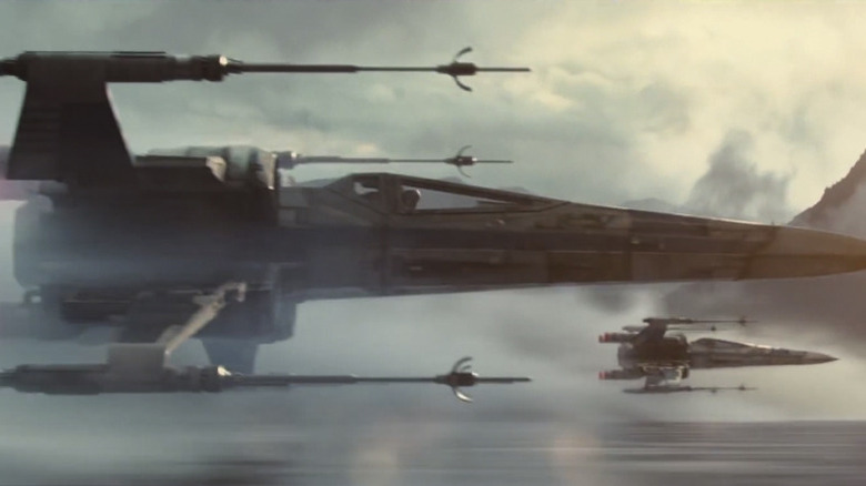X wings in Star Wars: The Force Awakens