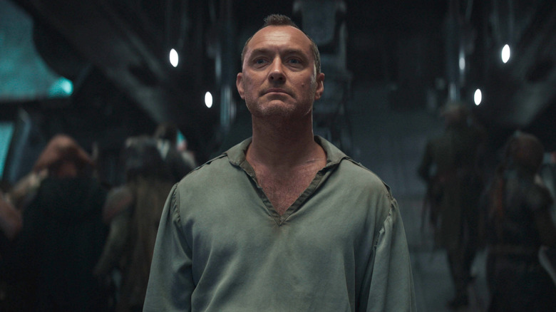 Jude Law como Jude Na Nood luce feliz en Star Wars: Skeleton Crew