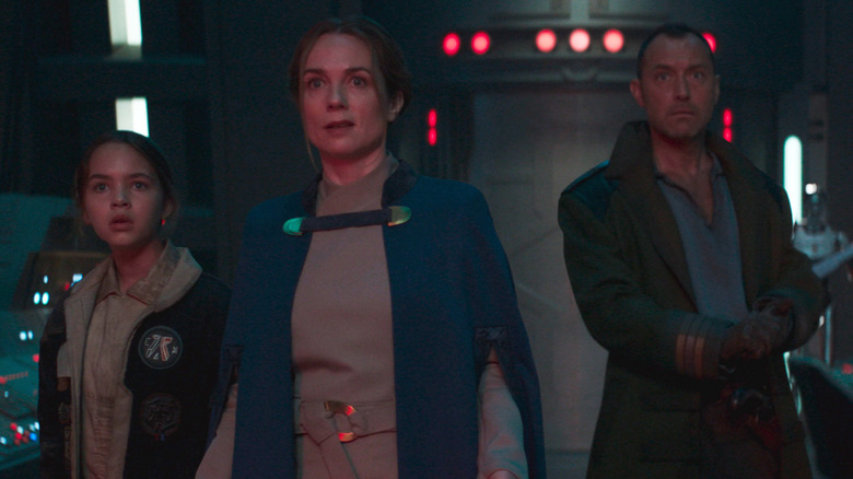 Fern, Fara and Jod stare in disbelief in Star Wars: Skeleton Crew