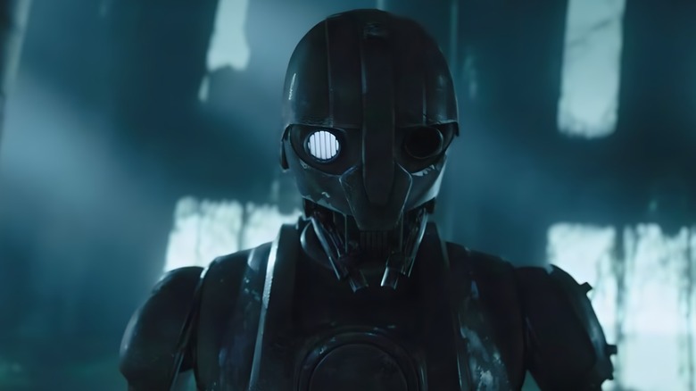 SM33 showing off his glowing blue eye in Star Wars: Skeleton Crew