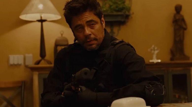 Gillick at the dinner table in Sicario