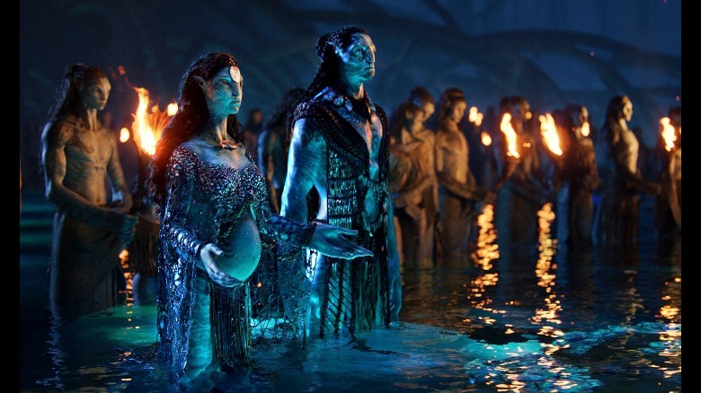 pregnant Na'vi at ceremony Avatar