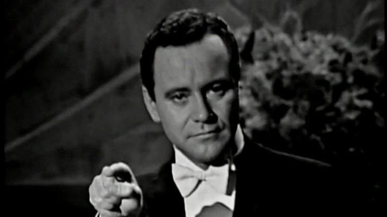 Jack Lemmon hosting the 1964 Oscars