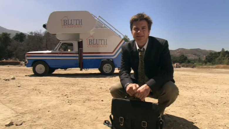 Jason Bateman kneeling Arrested Development