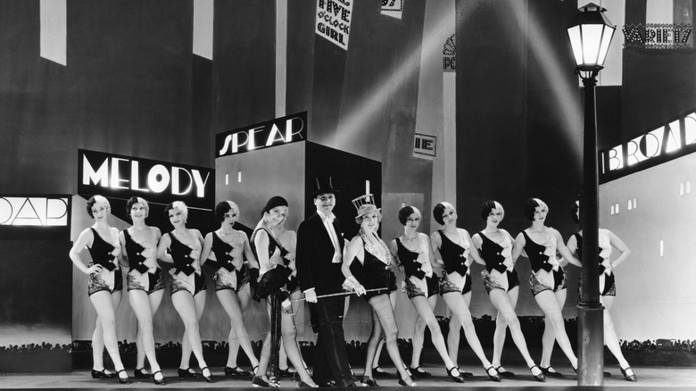 Eddie (Charles King) and Queenie (Anita Page) dancing in The Broadway Melody