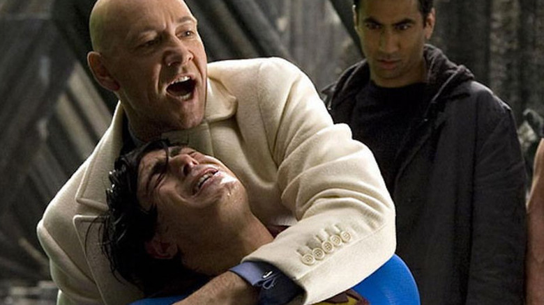 Kevin Spacey's Luthor fights Brandon Routh's Superman