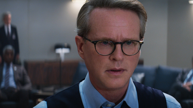 Cary Elwes tries to understand the premise