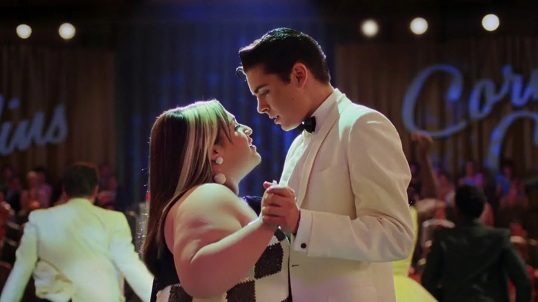 Zac Efron dances with Nikki Blonsky