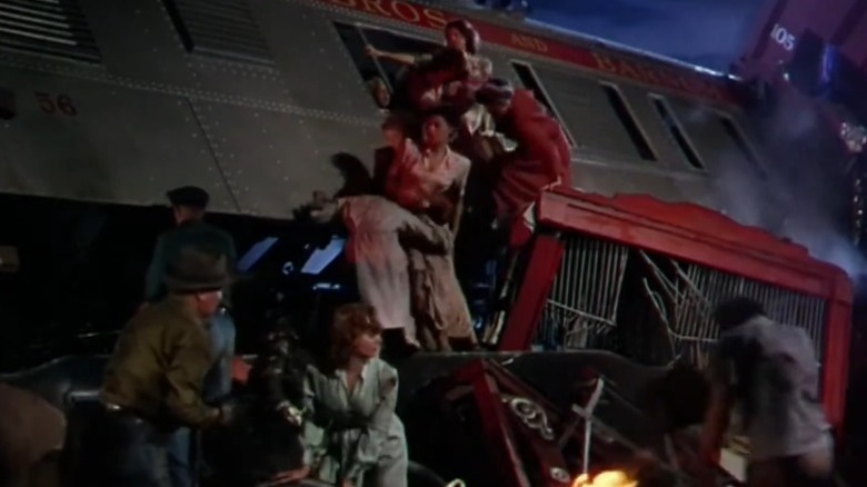 Passengers getting off a collapsed train in The Greatest Show on Earth