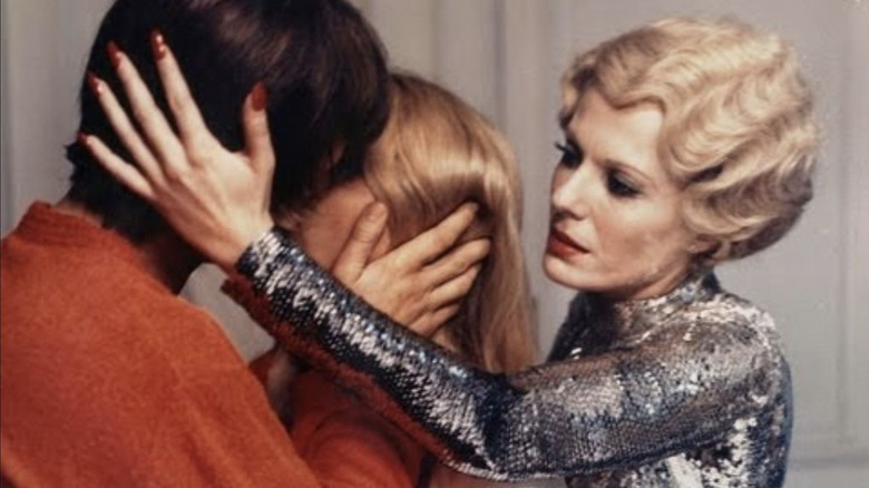 John Karlen, Danielle Ouimet, and Delphine Seyrig in Daughters of Darkness